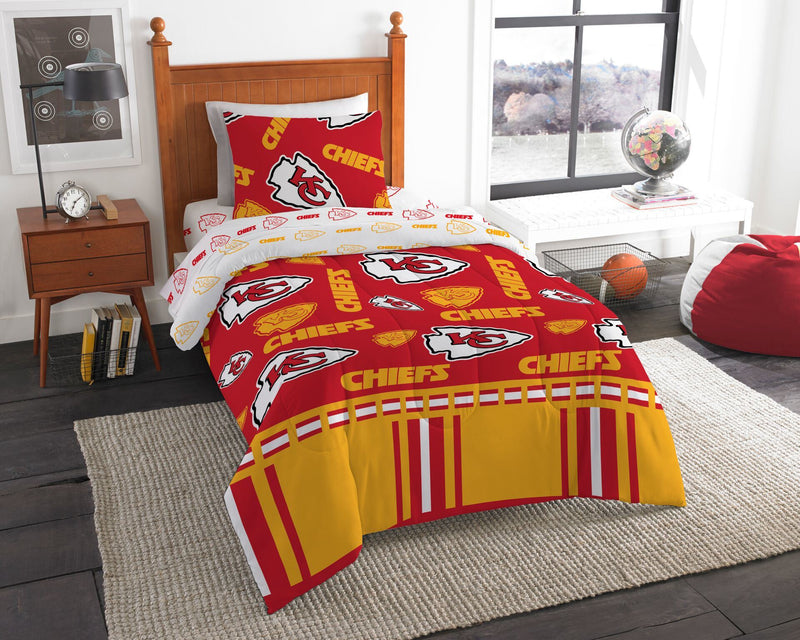 Kansas City Chiefs OFFICIAL NFL Twin Bed In Bag Set